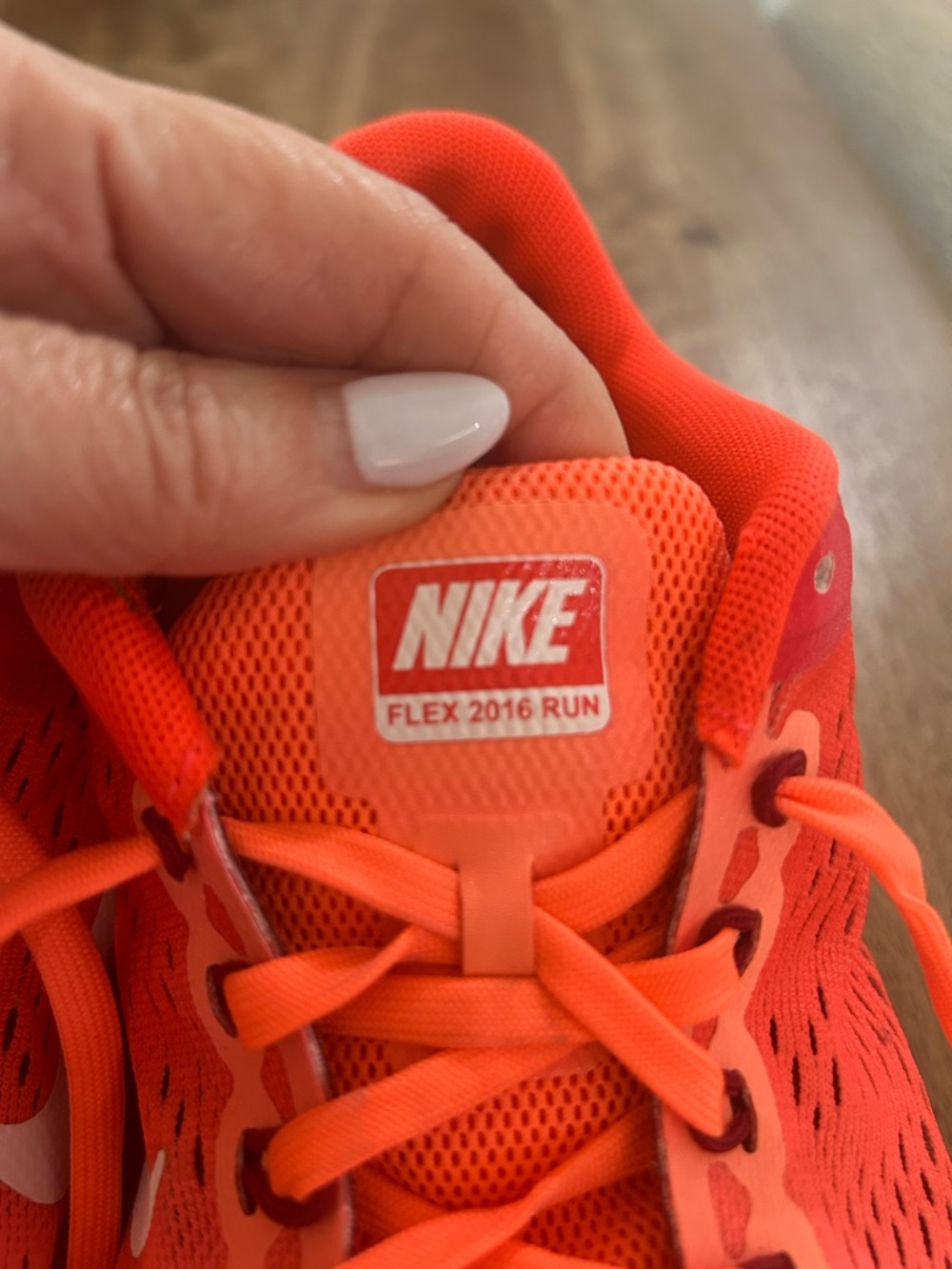Nike Flex 2016 Run Orange Women's Running Shoes - Picture 2 of 8